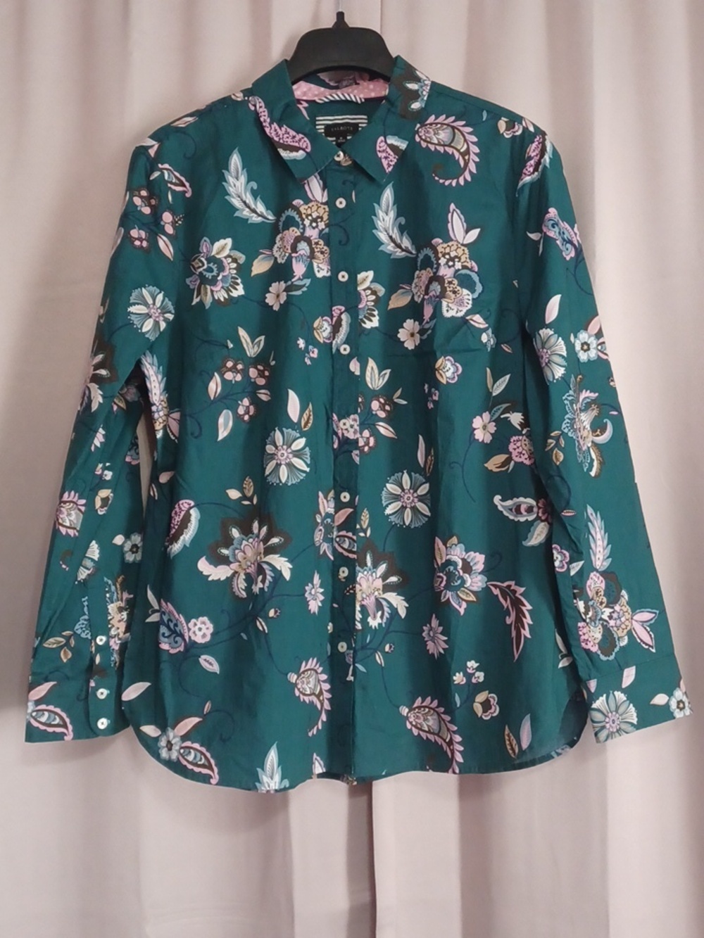 Talbots Modern Classic Button Front Shirt Ornate Jacobean Floral And Paisley